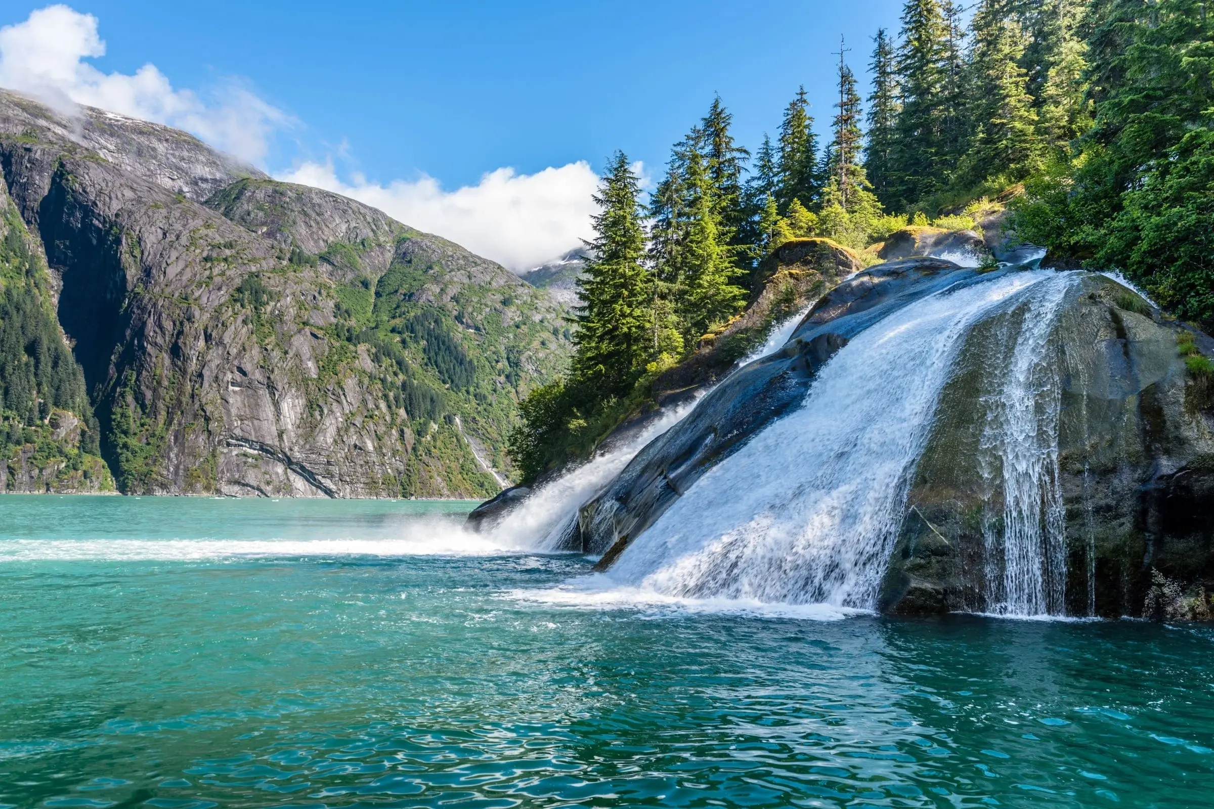 13-Night All-Inclusive Alaska Discovery & U.S. Rockies Rail Adventure